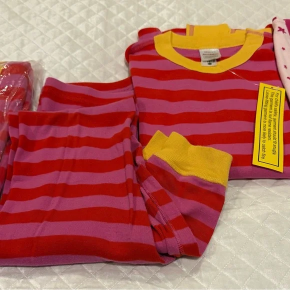 Hanna Andersson Striped Red and Pink Kids Pajamas size 150 - Picture 3 of 3
